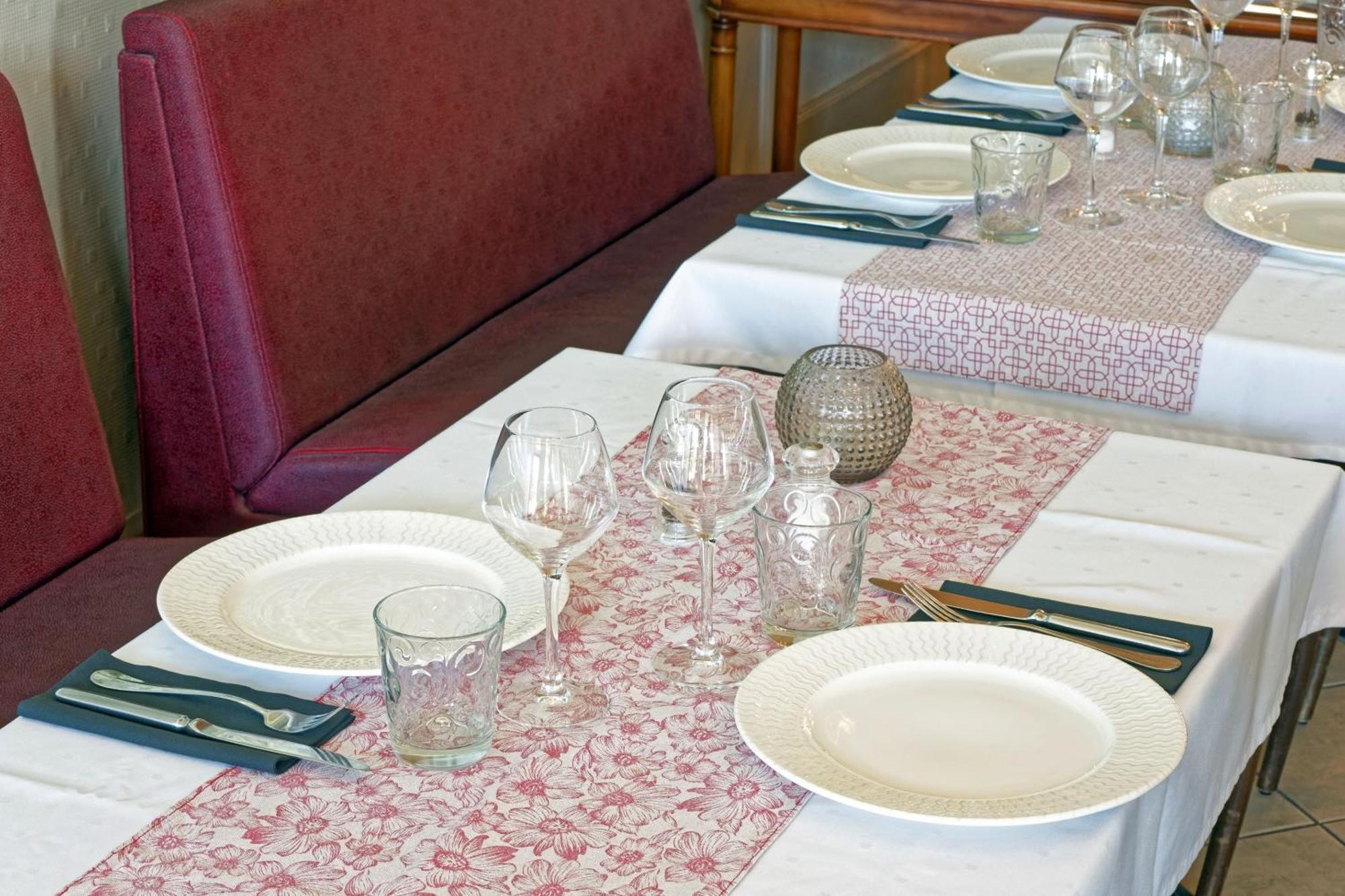 Contact Hotel De La Gare Et Son Restaurant Cote A Cote Autun Buitenkant foto