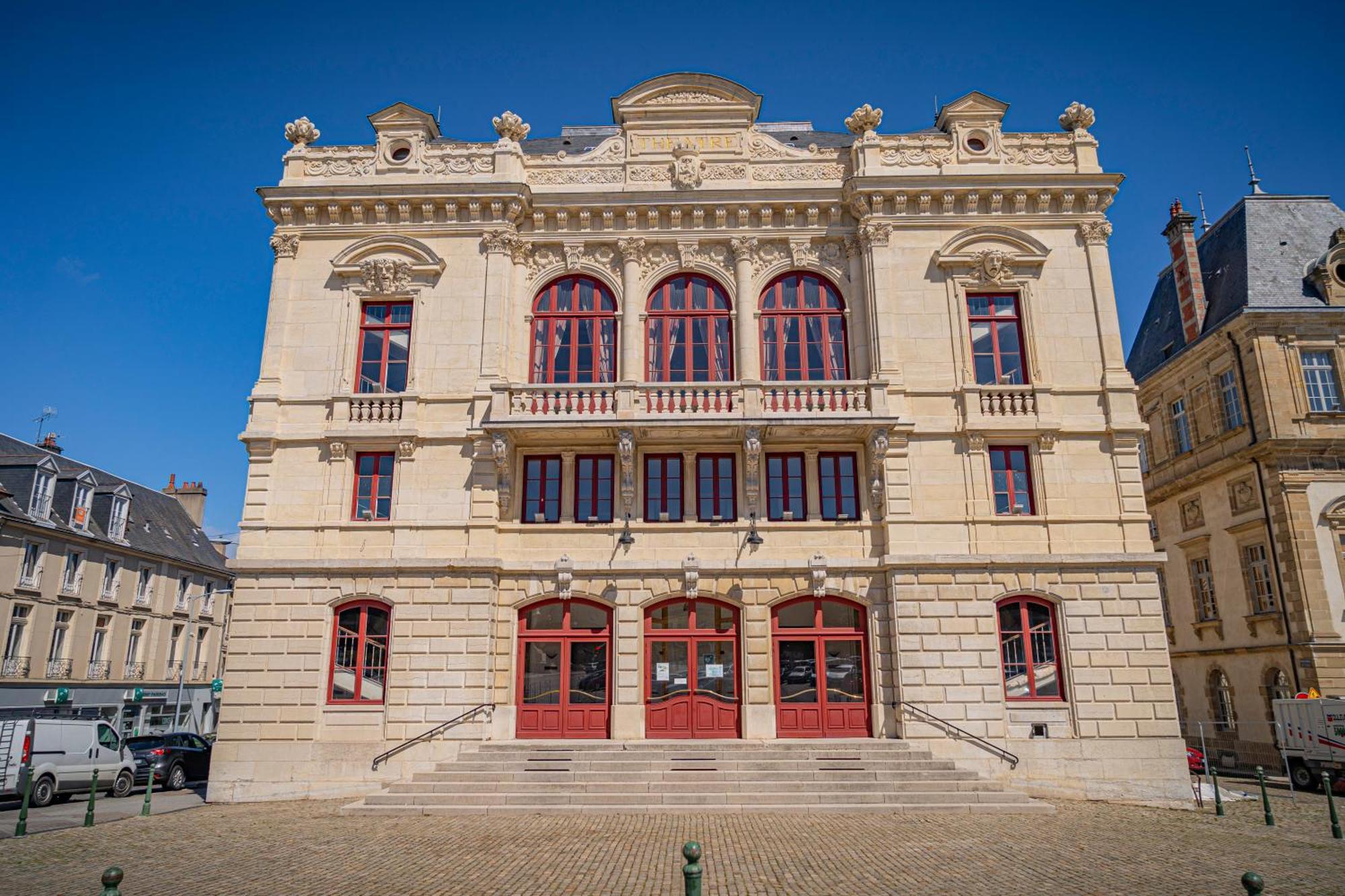 Contact Hotel De La Gare Et Son Restaurant Cote A Cote Autun Buitenkant foto